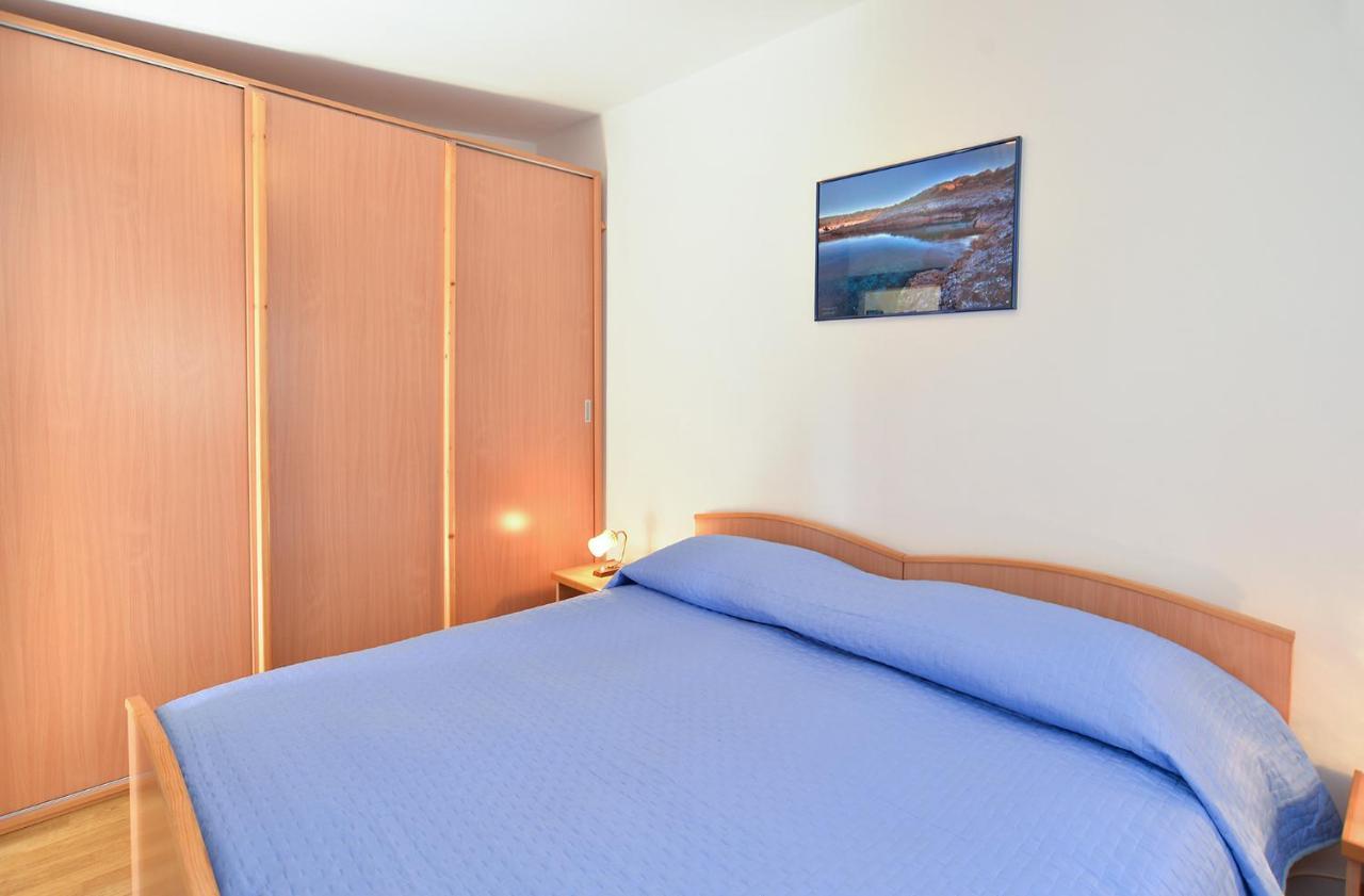 House Kristina 1203 Villa Pula Ngoại thất bức ảnh